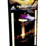 Display Adidas - Calçados