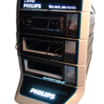 expositor-balcao-philips-car-audio-removebg-preview