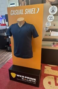 Expositor de roupas > Camisetas Casual Shield