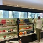 Expositor de perfumes Multimarcas C&A