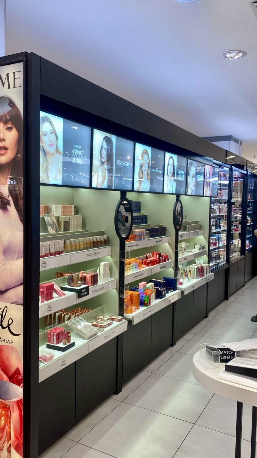 Display de Perfumes - Multimarcas - C&A